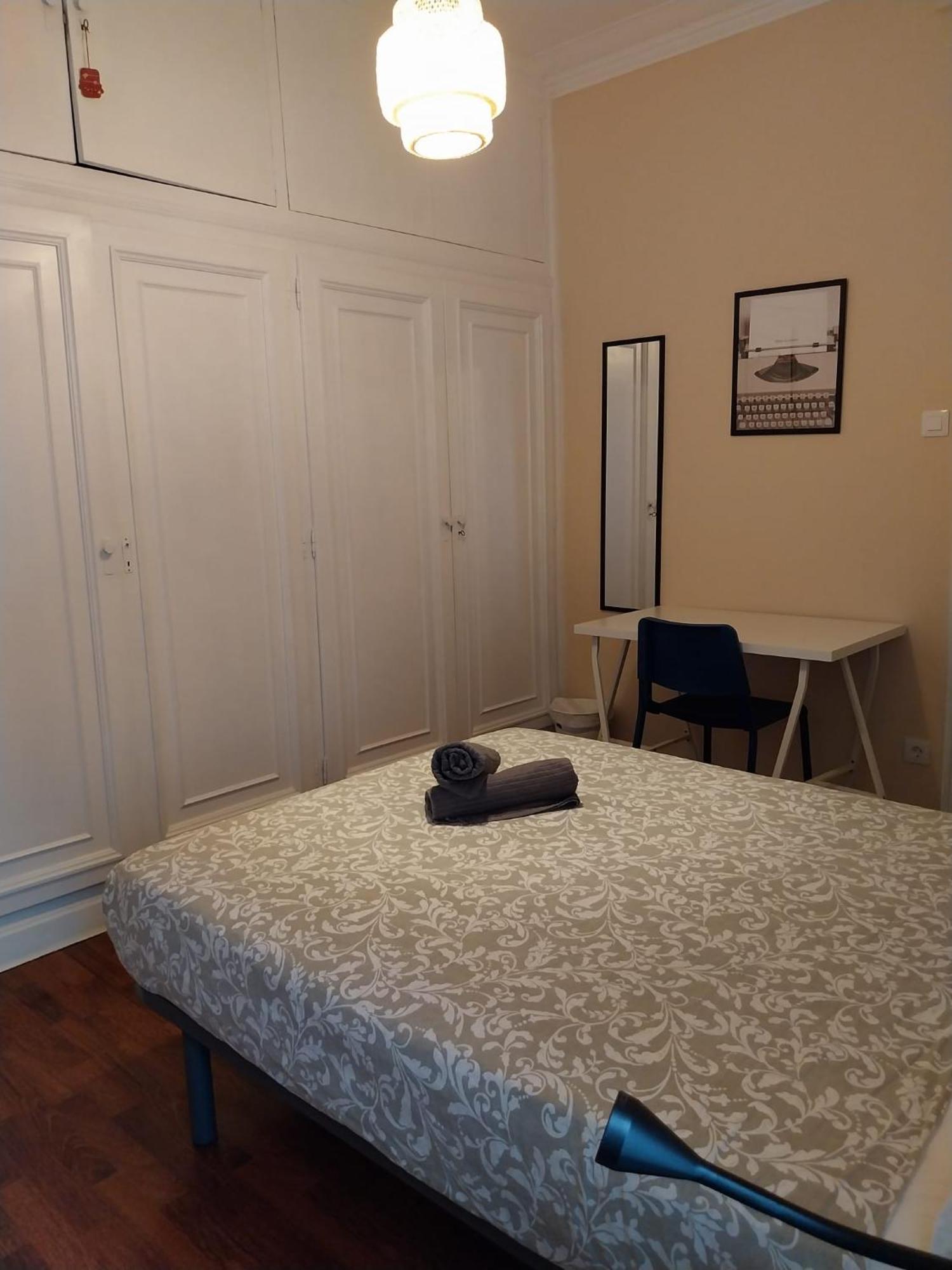 Eixample Bruc Private Rooms - Barcelona — Photos 2